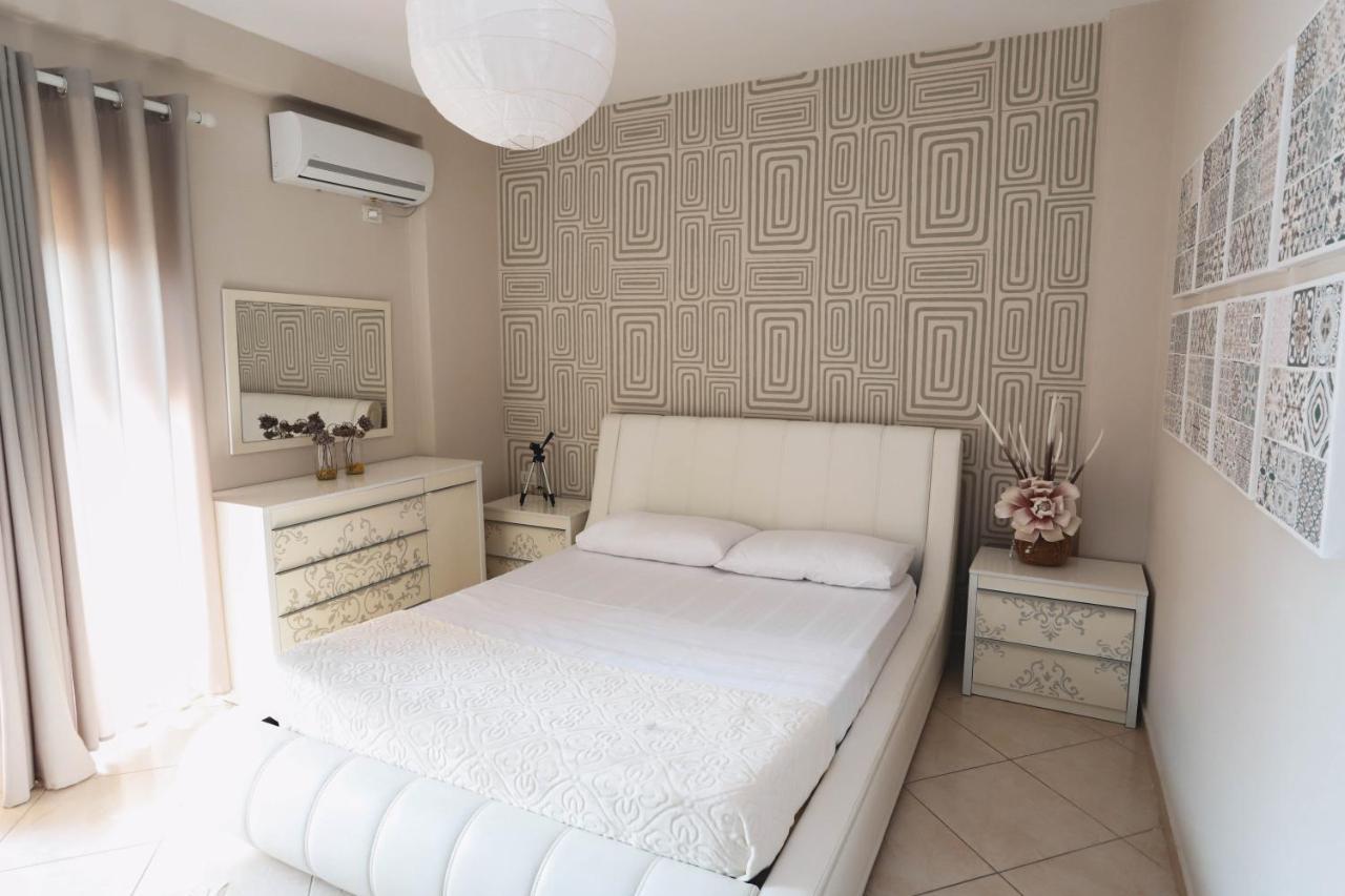 Large Apartment Near The Seaside Boulevard Lungomare วญอเรอ ภายนอก รูปภาพ