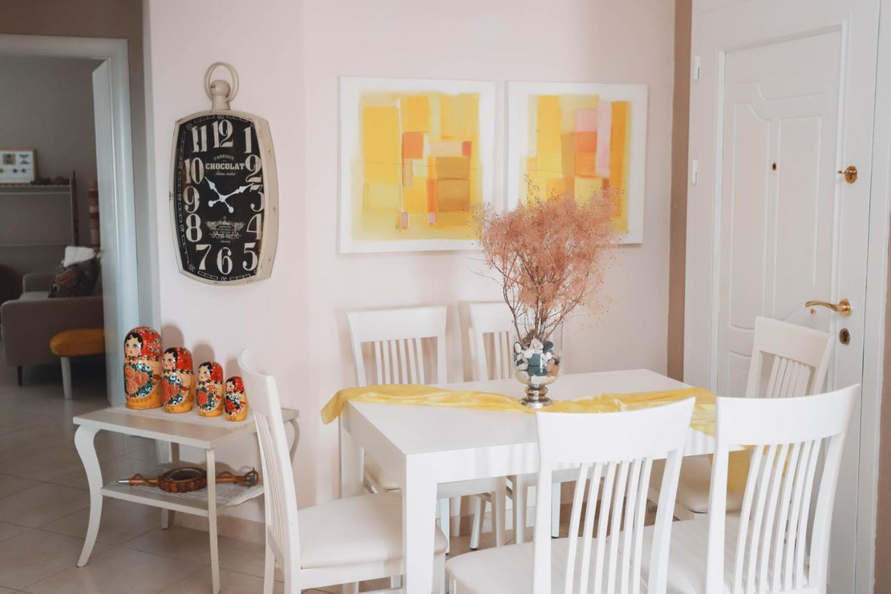 Large Apartment Near The Seaside Boulevard Lungomare วญอเรอ ภายนอก รูปภาพ
